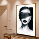 Quadro Decorativo Mulher - Enigma Tons Preto e Branco